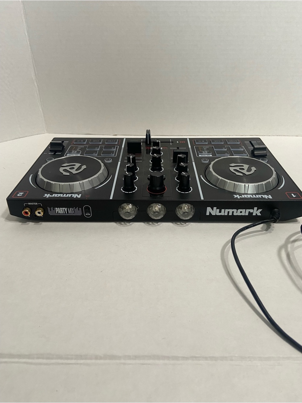 Numark Party Mix 2 Channel DJ Controller Built In LED Light Show USB Tested - Picture 3 of 8